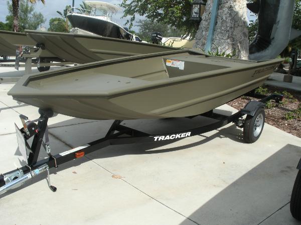 2013 Tracker GRIZZLY 1448 AWL