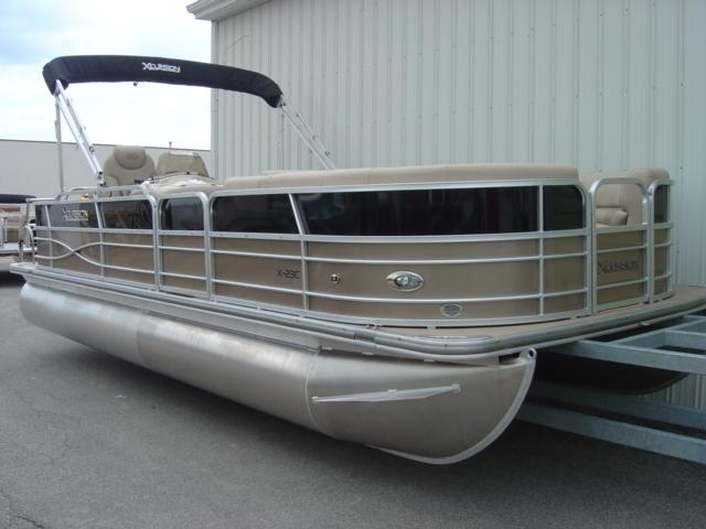 2014 Xcursion Pontoons X-23C