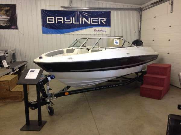 2014 Bayliner 180 Bowrider