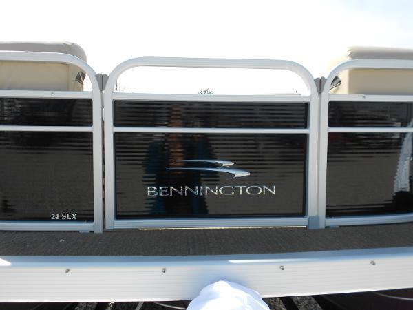 2014 Bennington 24 SLX