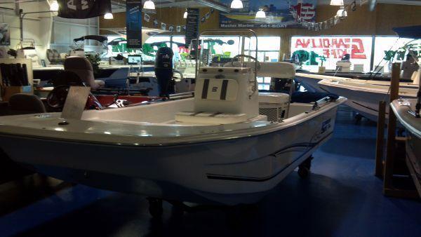 2014 Carolina Skiff 1765 DLX