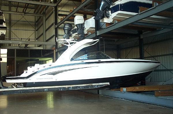 2014 Chaparral 284 Sunesta Deckboat