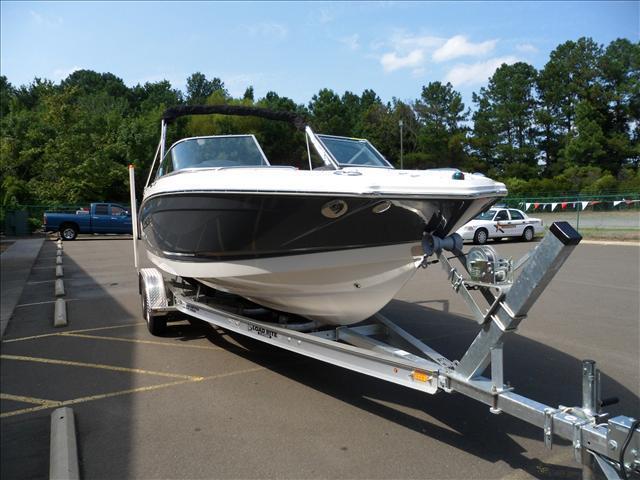 2014 Chaparral Runabouts 226 SSI