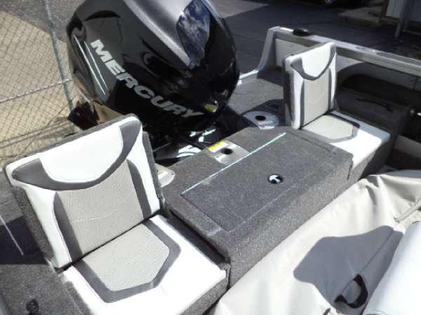 2014 Crestliner 1950 Super Hawk
