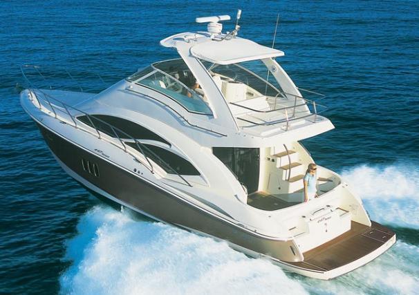 2014 Cruisers Yachts 447 Sport Sedan