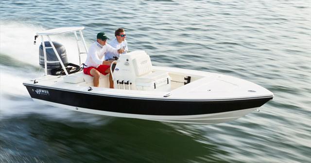 2014 Hewes ats Boat Redfisher 16